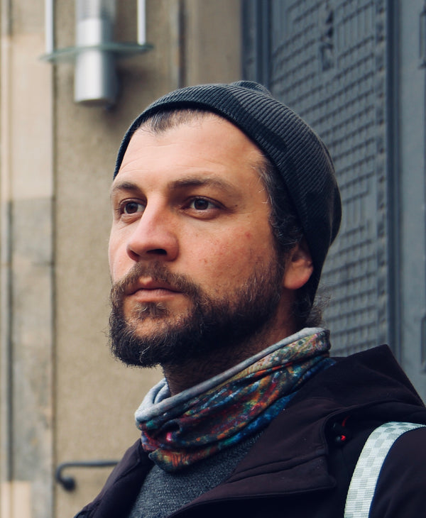 Özgür Canbaz