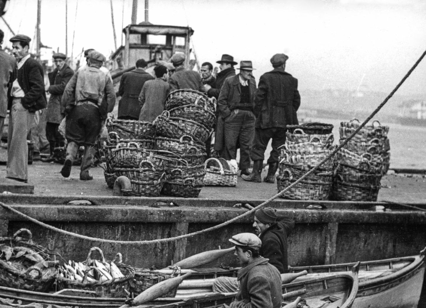 Karaköy Rıhtımda Bekleyenler 1953
